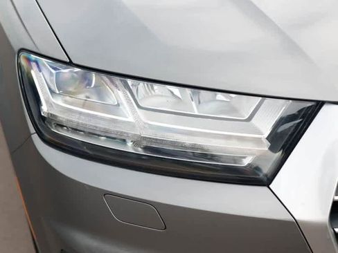 Used 2018 Audi Q7 3.0T Prestige w/ Prestige Package image 11
