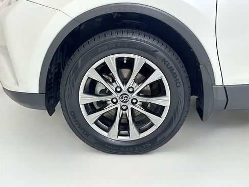 Used 2017 Toyota RAV4 Limited AWD/4WD image 30