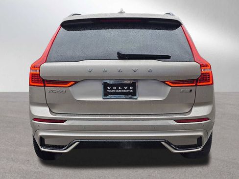 Certified 2025 Volvo XC60 B5 Core w/ Protection Package Premier image 4