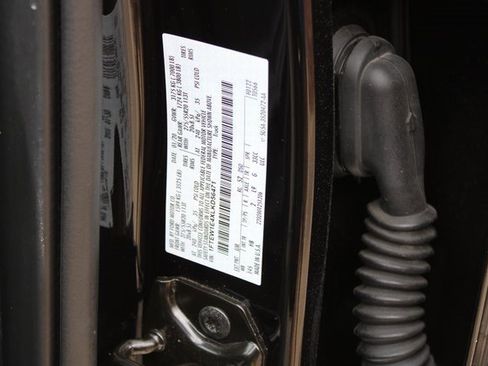 Used 2020 Ford F150 Lariat image 30