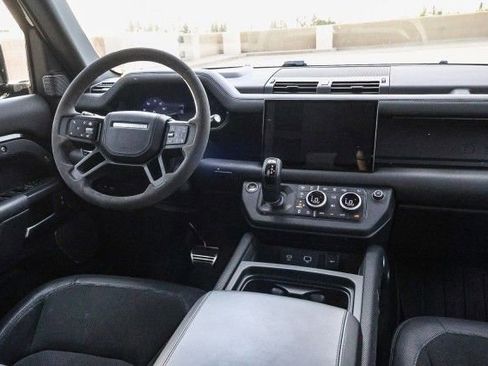 Certified 2024 Land Rover Defender 110 V8 image 14