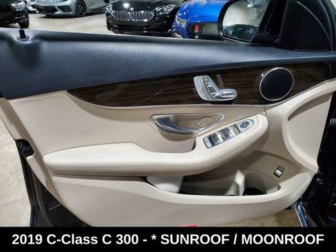 Used 2019 Mercedes-Benz C 300 Sedan image 8