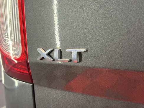 Used 2015 Ford Explorer XLT w/ Equipment Group 201A AWD/4WD image 27