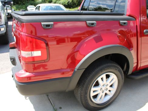 Used 2010 Ford Explorer Sport Trac XLT RWD image 10