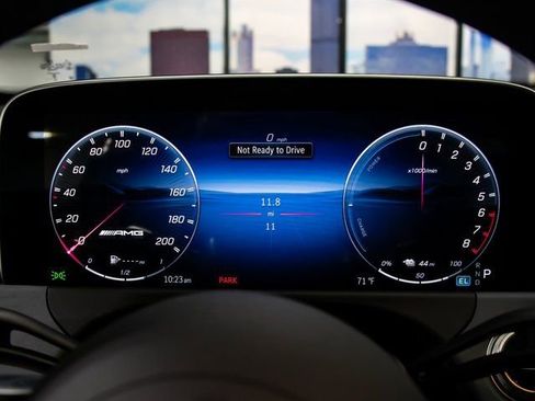 Used 2026 Mercedes-Benz E 53 AMG e 4MATIC Sedan image 18