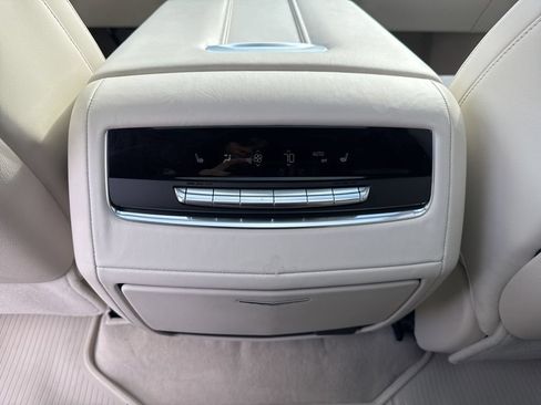 Used 2025 Cadillac Escalade Sport Platinum AWD/4WD image 37