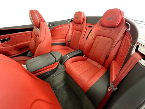 Certified 2024 Bentley Continental GT image 24