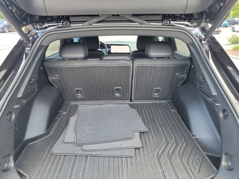 Used 2024 Chevrolet Equinox EV RS FWD image 17