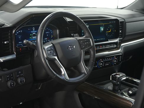 Used 2023 Chevrolet Silverado 1500 RST image 24