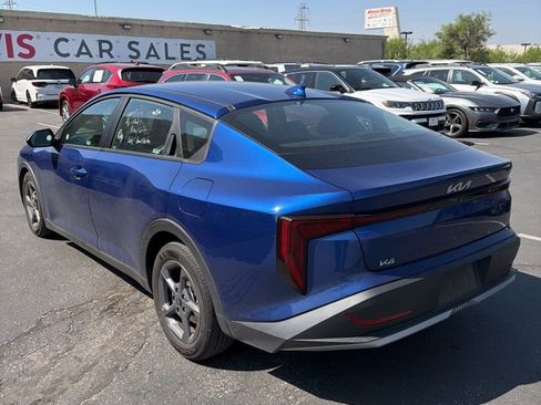Used 2025 Kia K4 LXS image 8