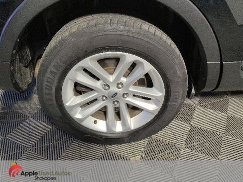 Used 2014 Ford Explorer XLT w/ Equipment Group 202A AWD/4WD image 47