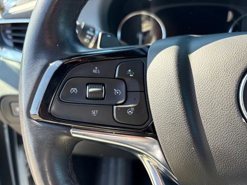 Used 2024 Buick Enclave Premium image 8