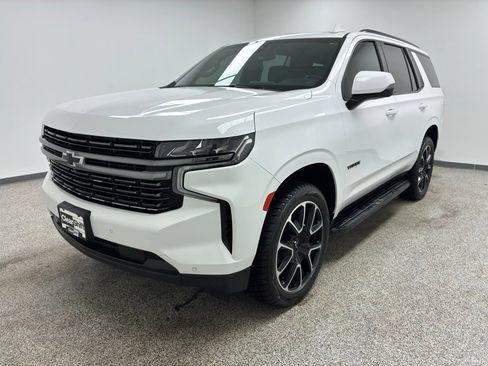 Used 2021 Chevrolet Tahoe RST w/ Luxury Package AWD/4WD image 4