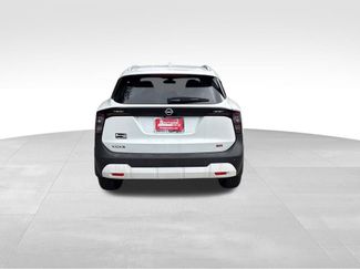 New 2025 Nissan Kicks SR FWD video 3