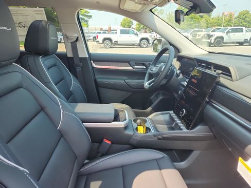 New 2027 GMC Terrain Denali AWD/4WD image 7