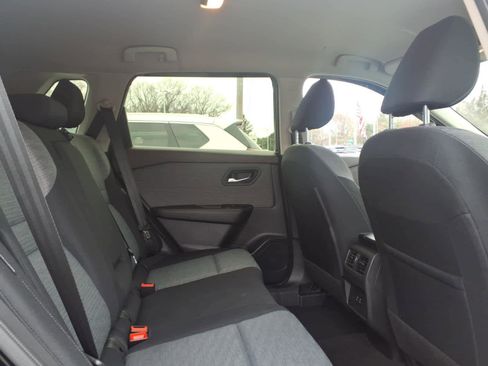 Certified 2023 Nissan Rogue SV image 23