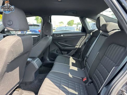 Used 2023 Volkswagen Jetta Sport FWD image 11