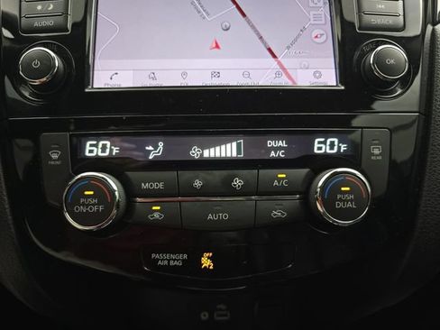 Used 2022 Nissan Rogue Sport SL AWD/4WD image 24
