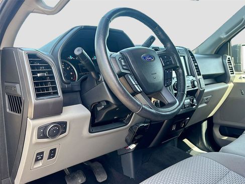 Used 2019 Ford F150 XLT w/ Equipment Group 302A Luxury AWD/4WD image 9