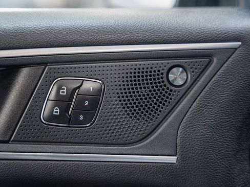 Used 2023 Ford Edge ST image 44