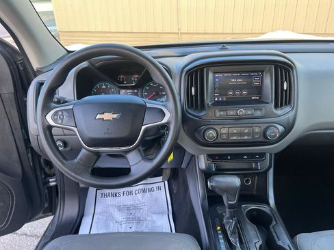 Used 2020 Chevrolet Colorado W/T w/ WT Convenience Package image 25