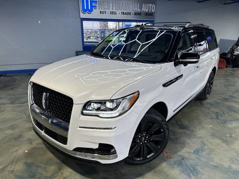 Used 2024 Lincoln Navigator Black Label image 1