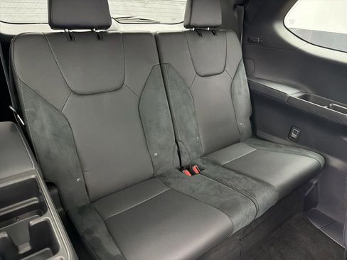 Used 2024 Lexus TX 500h AWD w/ Technology Package image 28
