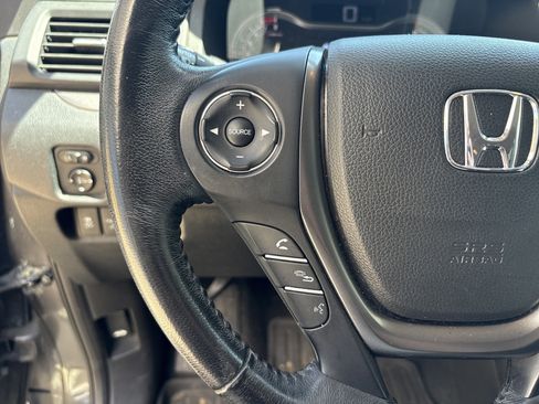 Used 2017 Honda Ridgeline RTL image 19