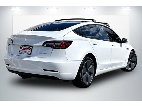 Used 2022 Tesla Model 3 Long Range AWD/4WD image 13