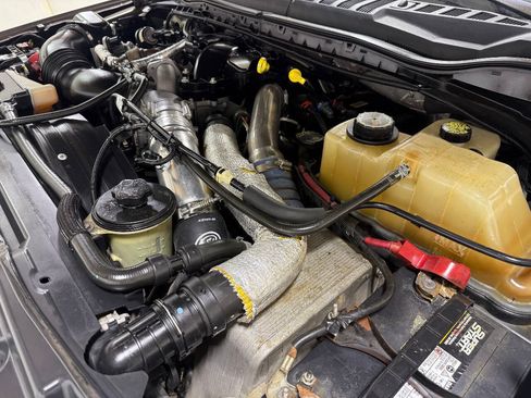 Used 2017 Ford F350 Lariat AWD/4WD image 95