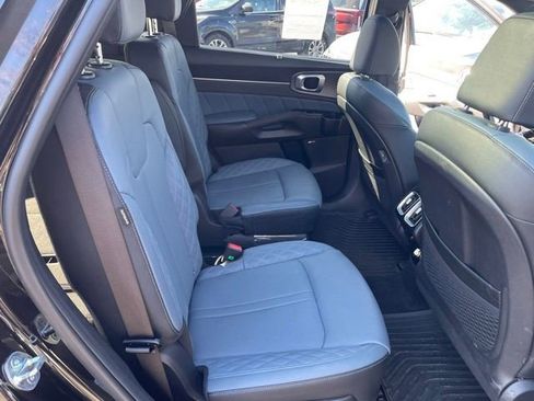 Certified 2025 Kia Sorento SX Prestige image 16