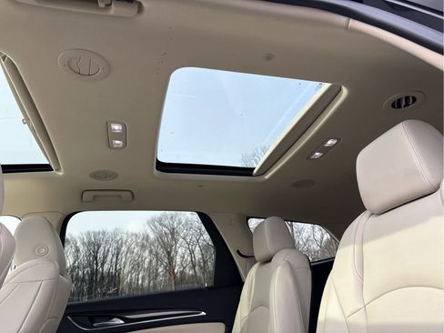 Used 2024 Buick Enclave Essence w/ Experience Buick Package image 12