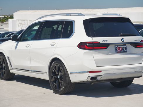 Used 2026 BMW X7 xDrive40i w/ Premium Package AWD/4WD image 7