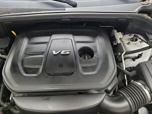Used 2018 Jeep Grand Cherokee Overland AWD/4WD image 30