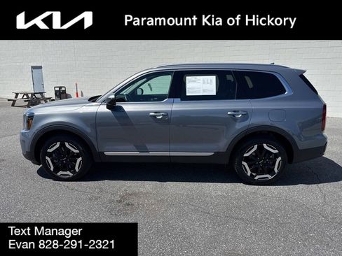 Used 2025 Kia Telluride S AWD/4WD image 4