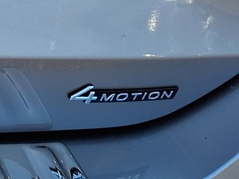 New 2026 Volkswagen Tiguan SE image 20