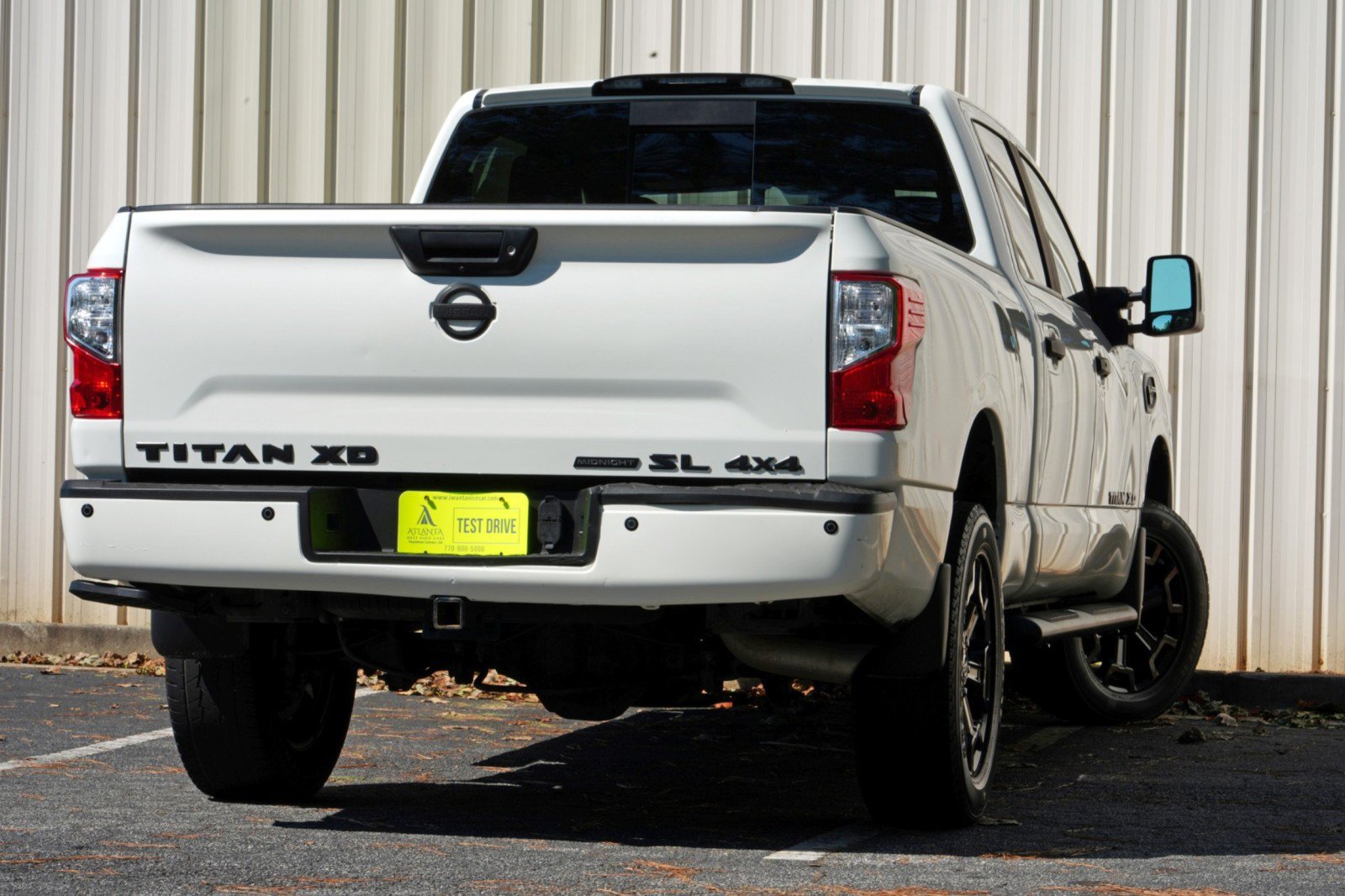Used 2018 Nissan Titan SL w/ Midnight Edition AWD/4WD image 4