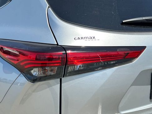 Used 2022 Toyota Highlander Platinum AWD/4WD image 20