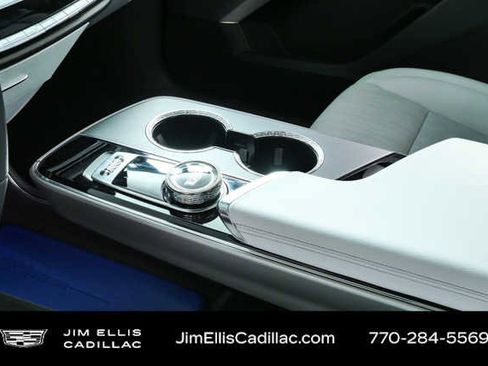 Used 2024 Cadillac Lyriq Sport AWD/4WD image 16
