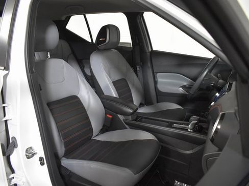 Certified 2021 Nissan Kicks SR w/ SR Premium Package image 34