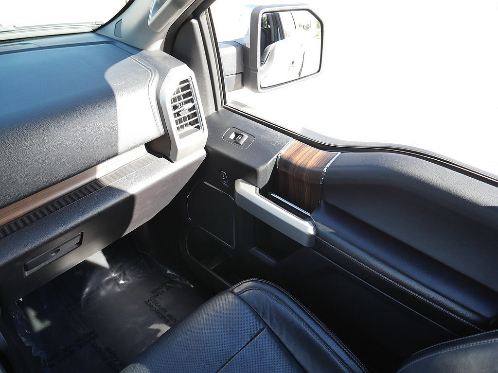 Used 2016 Ford F150 Lariat w/ Equipment Group 502A Luxury AWD/4WD image 26