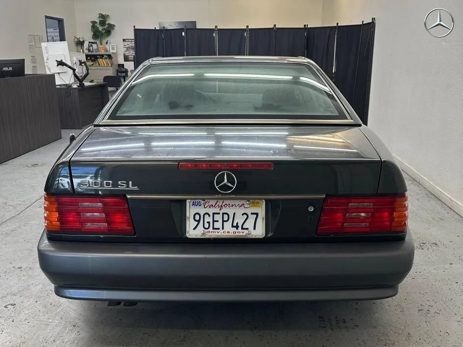 Used 1993 Mercedes-Benz 300 SL image 6