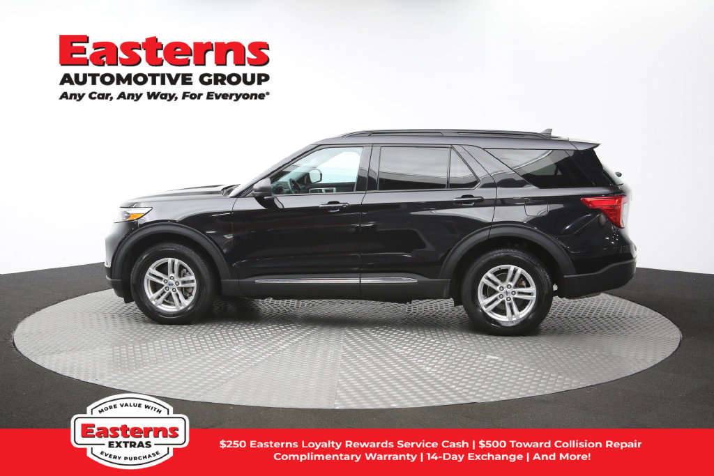 Used 2023 Ford Explorer XLT AWD/4WD image 63