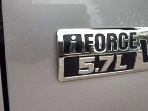 Used 2018 Toyota Tundra SR5 w/ TRD Off Road Package image 21