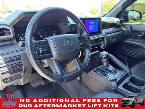 Used 2024 Toyota Tacoma SR AWD/4WD image 17