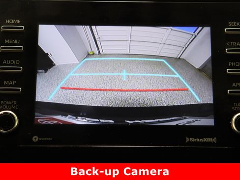 Used 2023 Toyota Camry SE image 20