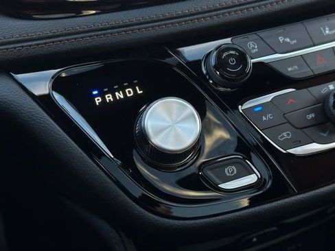 New 2026 Chrysler Pacifica Pinnacle image 13