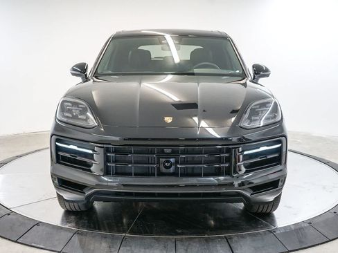 New 2026 Porsche Cayenne AWD/4WD image 6