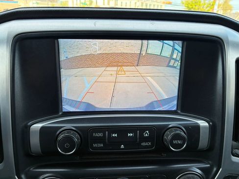 Used 2018 GMC Sierra 1500 SLE w/ SLE Value Package AWD/4WD image 22