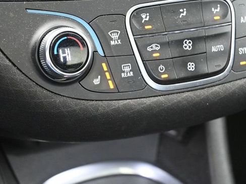 Used 2023 Chevrolet Malibu LT image 27